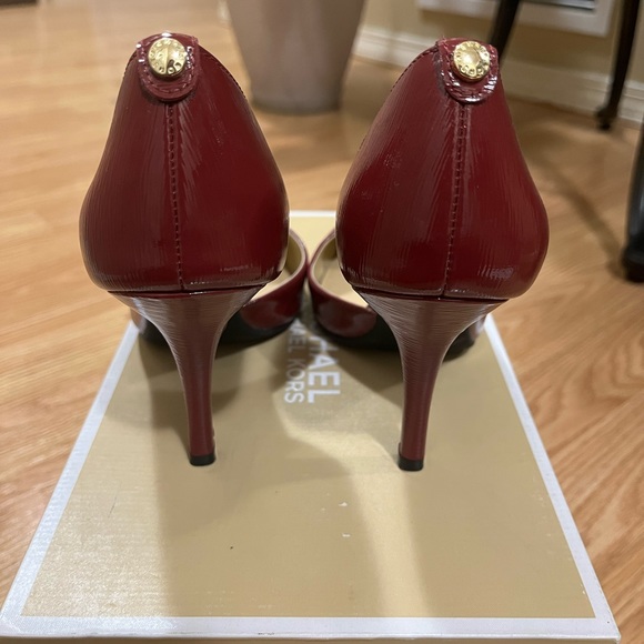 NEW Michael Kors - Picture 3 of 10